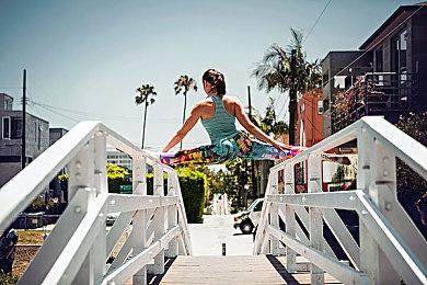 早期版的《战神5》 奎爷曾被雷神杀死